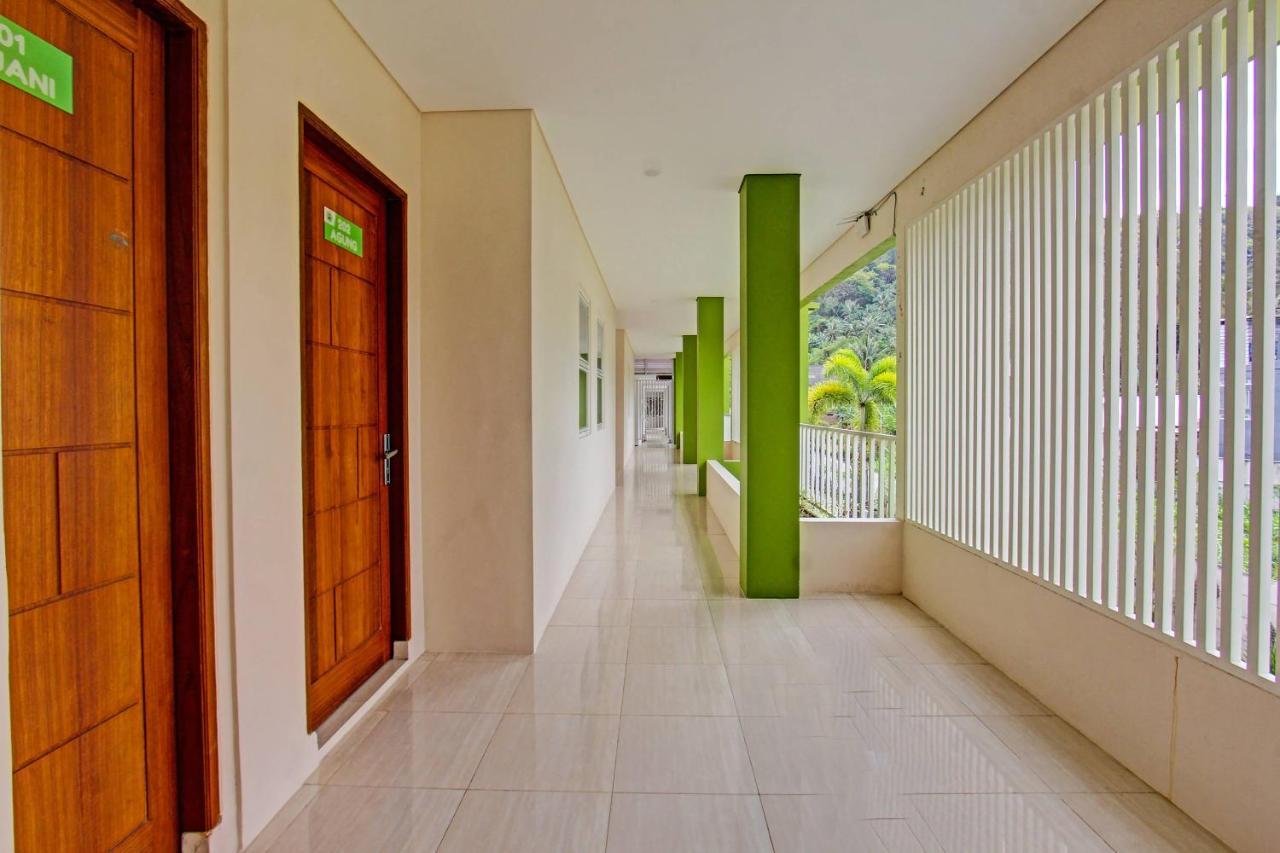Capital O 91384 Rintaka Residence Senggigi Εξωτερικό φωτογραφία